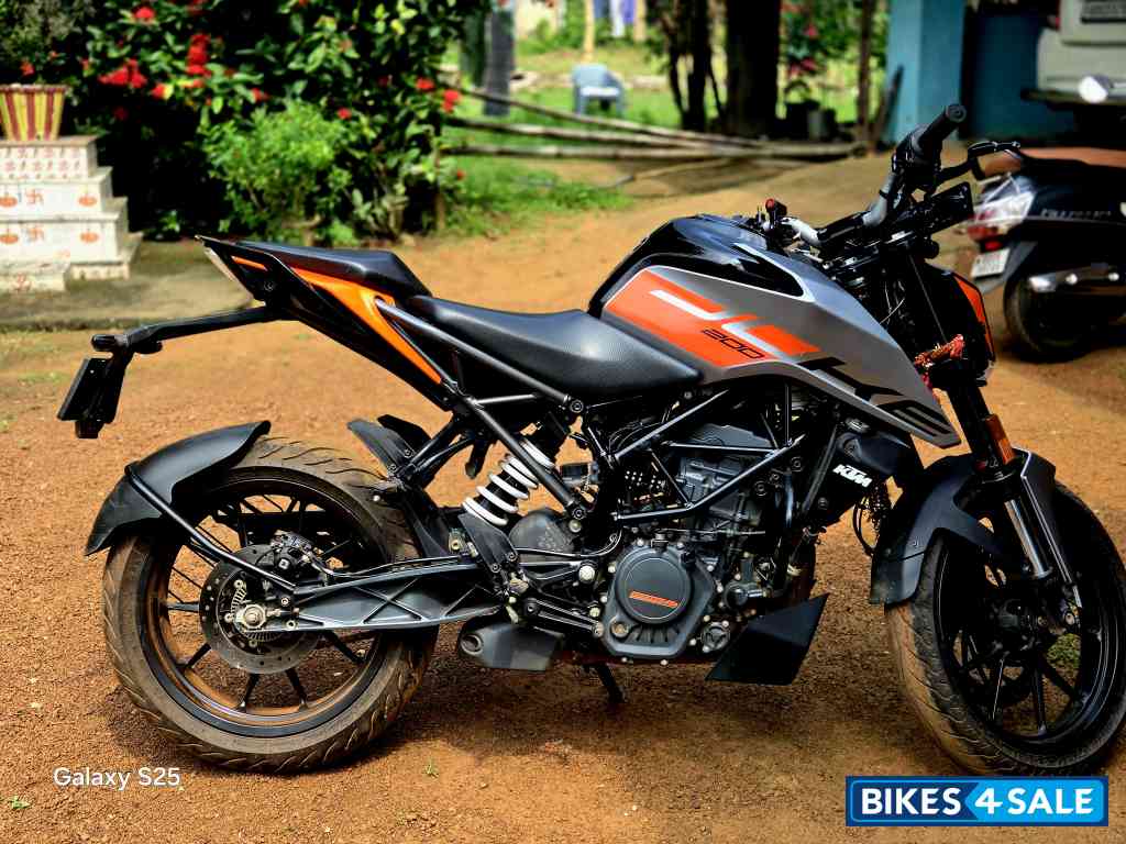 KTM Duke 200 2024