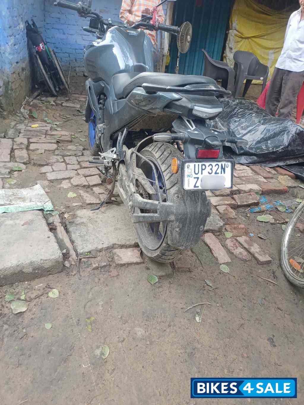 Pastel Dark Grey Yamaha FZ-S