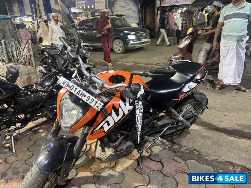 KTM Duke 200