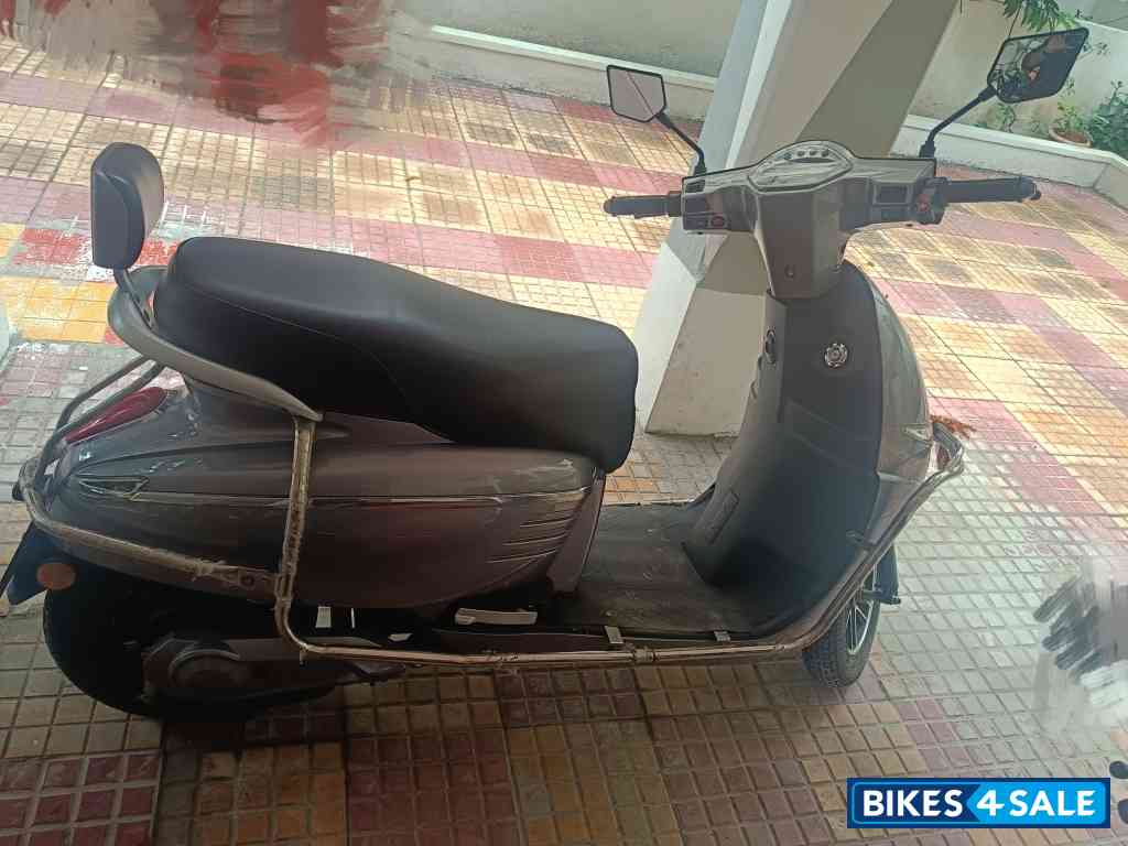 Steel Gray KOMAKI Flora