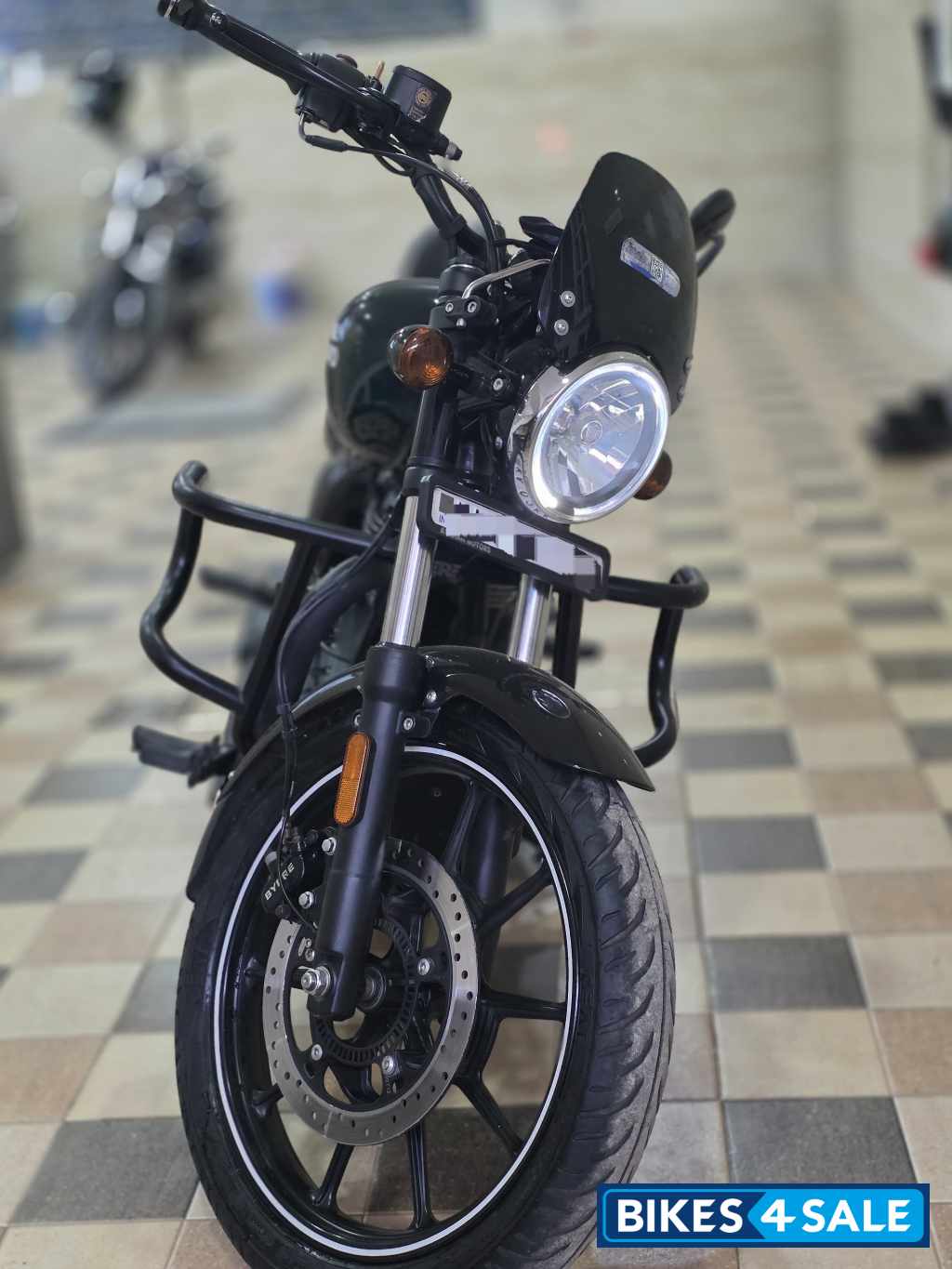 Royal Enfield Meteor 350 Fireball