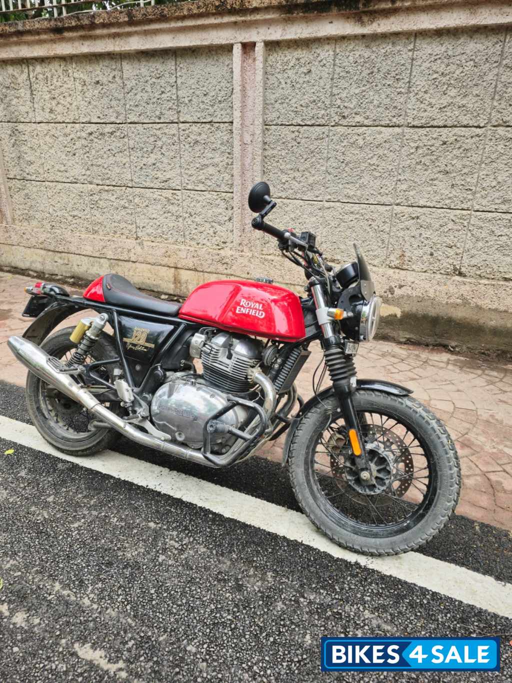 Red Royal Enfield Interceptor 650 Twin Red Royal Enfield Interceptor 650 Twin