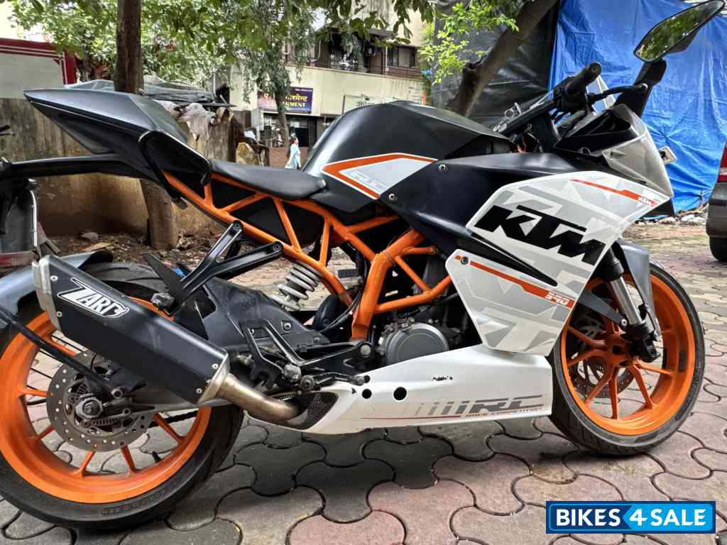 Orange And White KTM RC 390