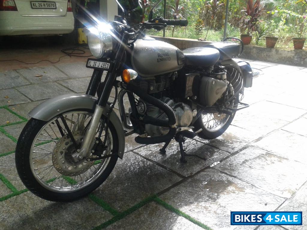 Gun Metal Grey Royal Enfield Classic 350 BS VI
