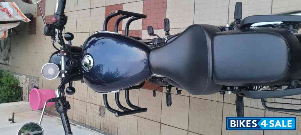 Royal Enfield Meteor 350 Stellar