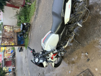 White TVS Apache RTR 160