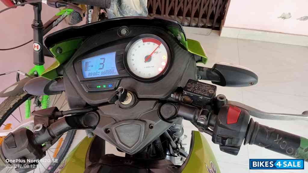 TVS Apache RTR 160 TVS Apache RTR 160