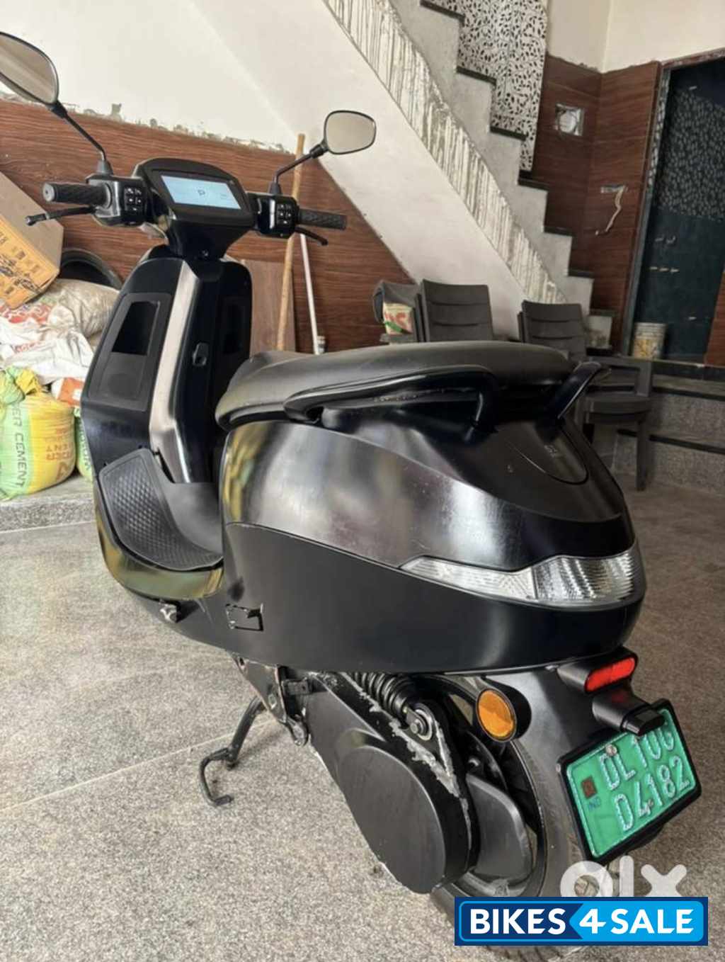 Matte Black Ola S1 Pro