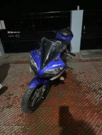 Yamaha YZF R15 V2