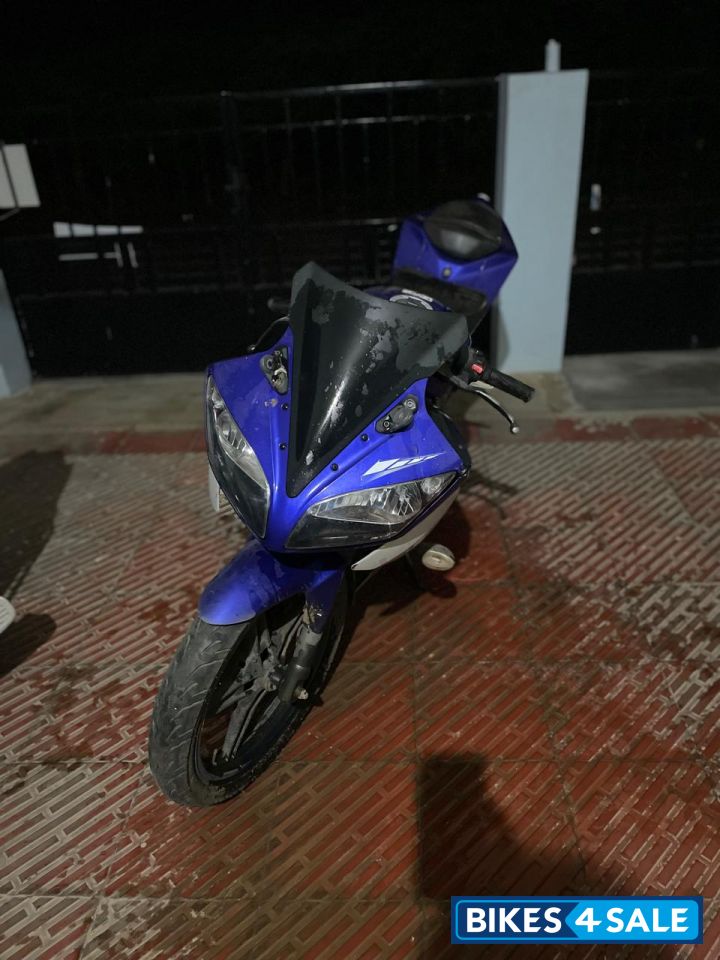 Yamaha YZF R15 V2