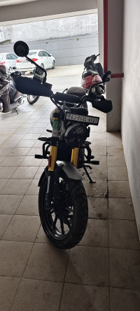 Triumph Scrambler 400 X