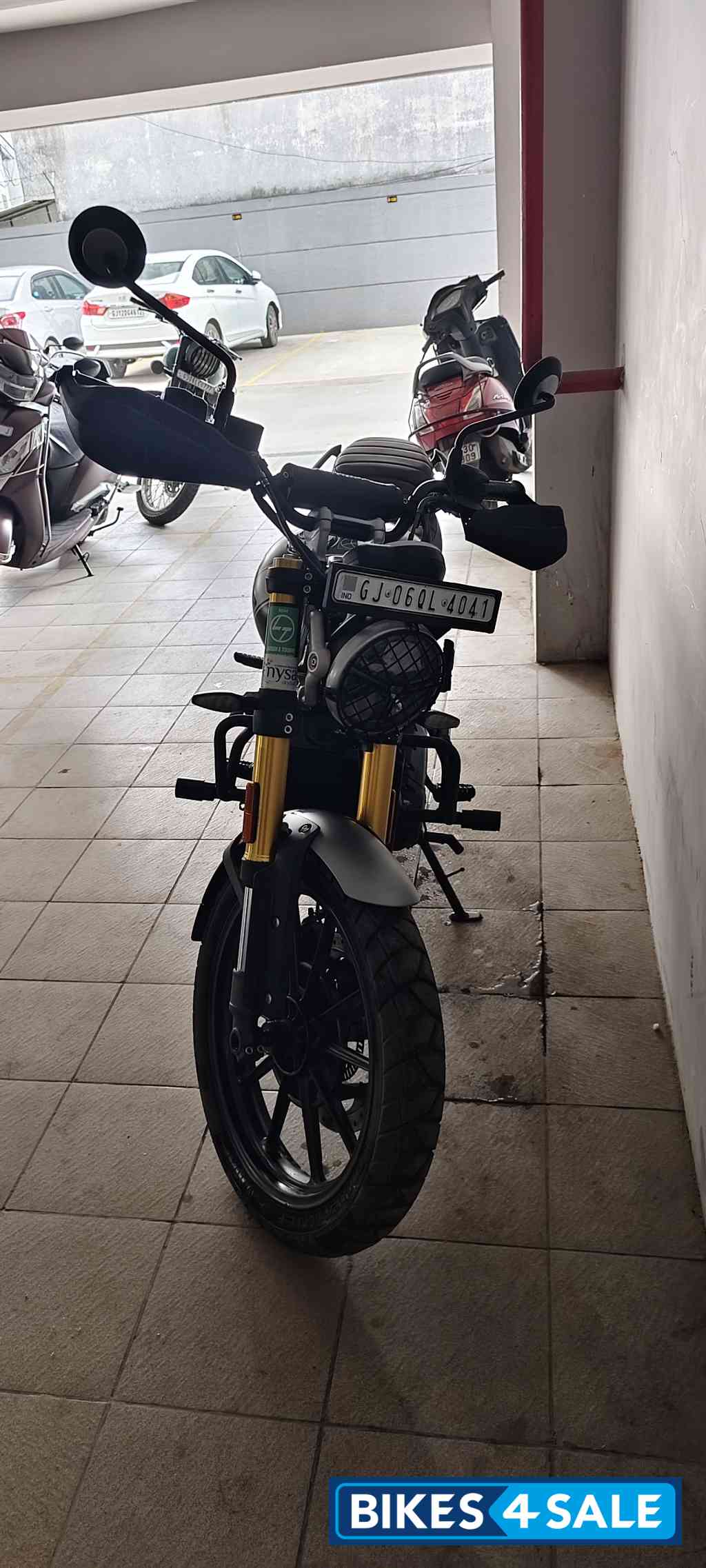 Triumph Scrambler 400 X