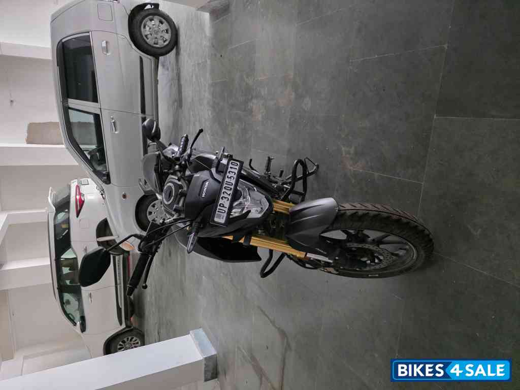 Grey Honda Hornet 2.0 2025