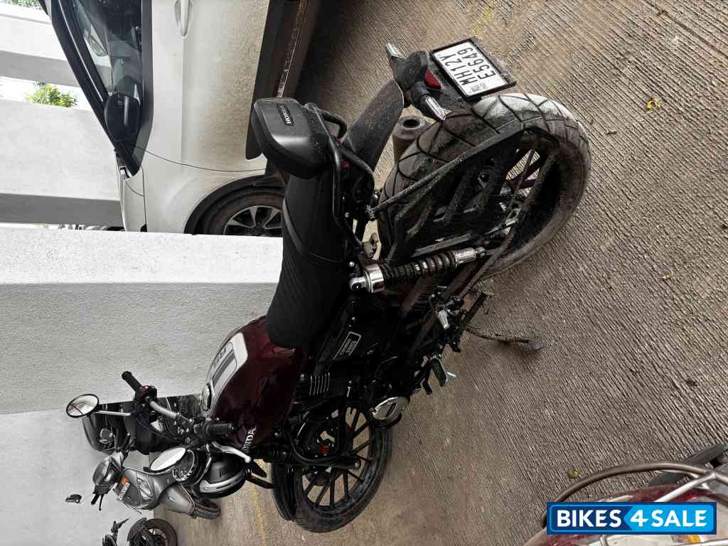 Honda CB350RS DLX Pro 2025