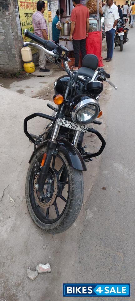 Black Royal Enfield Meteor 350 Stellar