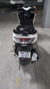 Suzuki Burgman Street