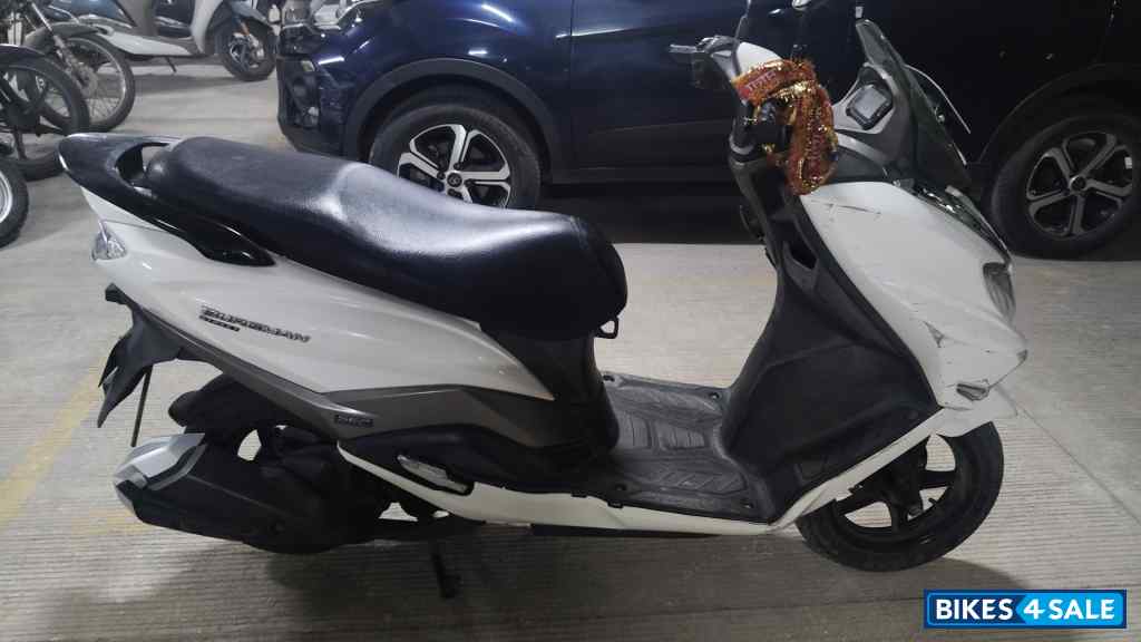 Suzuki Burgman Street