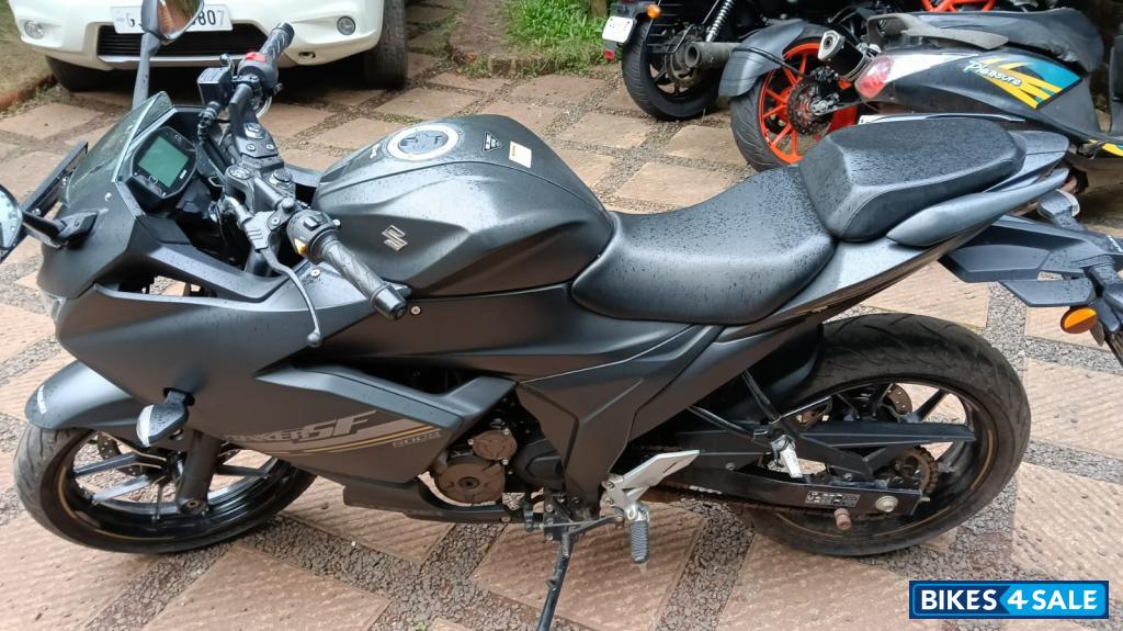 Matt Grey Suzuki Gixxer SF 250 BS6