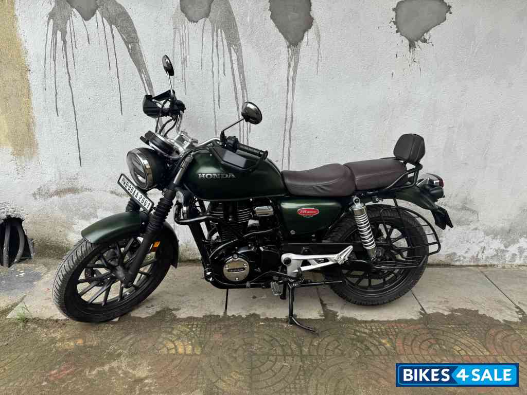 Mat Marshal Green Honda Hness CB 350