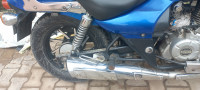 Blue Bajaj Avenger 220 DTS-i