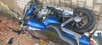 Blue Bajaj Avenger 220 DTS-i