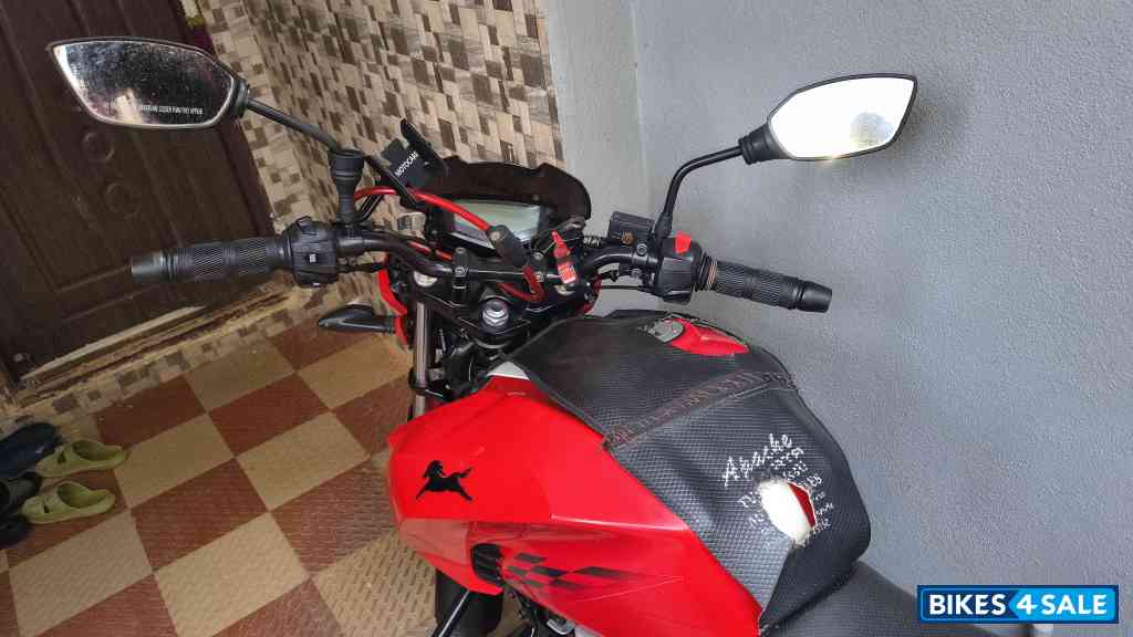 TVS Apache RTR 160 4V