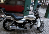 White & Black Bajaj Avenger Cruise 220