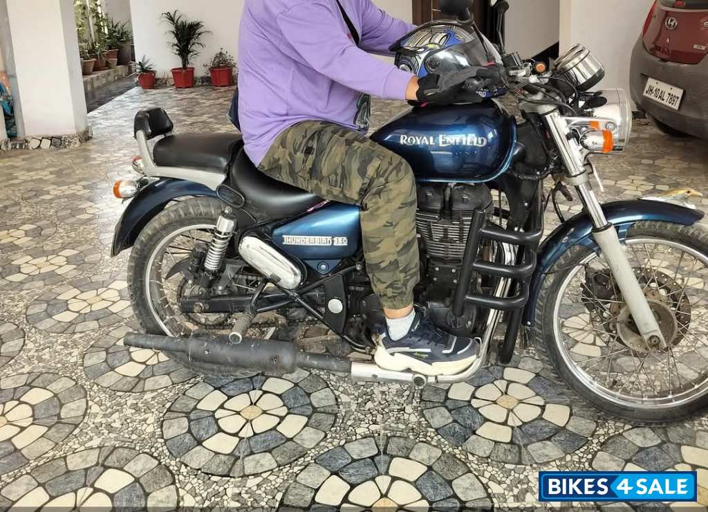 Blue Royal Enfield Thunderbird 350
