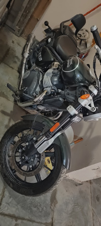 Royal Enfield Super Meteor 650