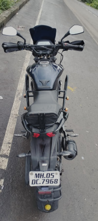 Midnight Blue Bajaj Dominar 400