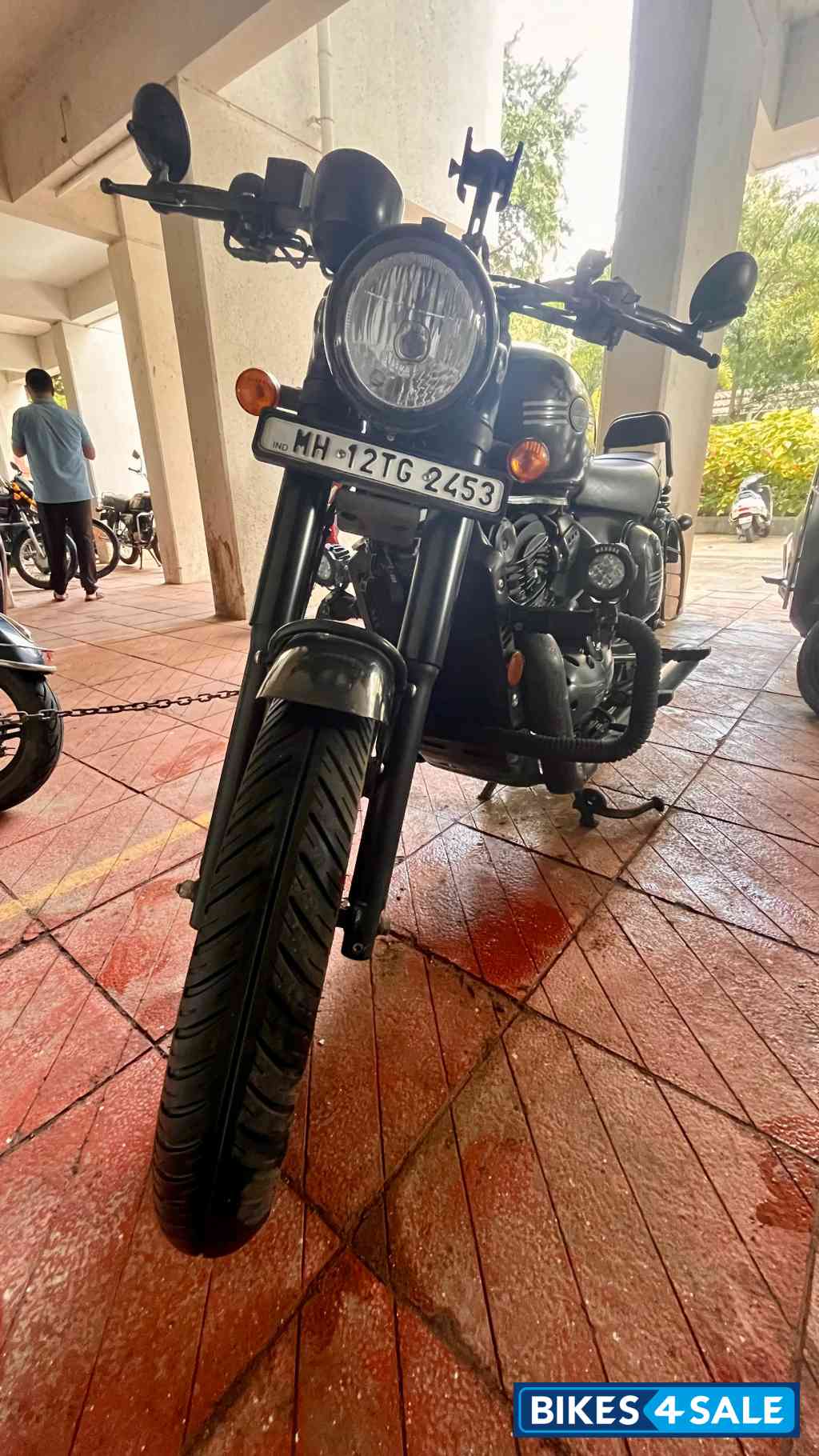 Jawa 42 Dual Channel ABS Cosmic Carbon