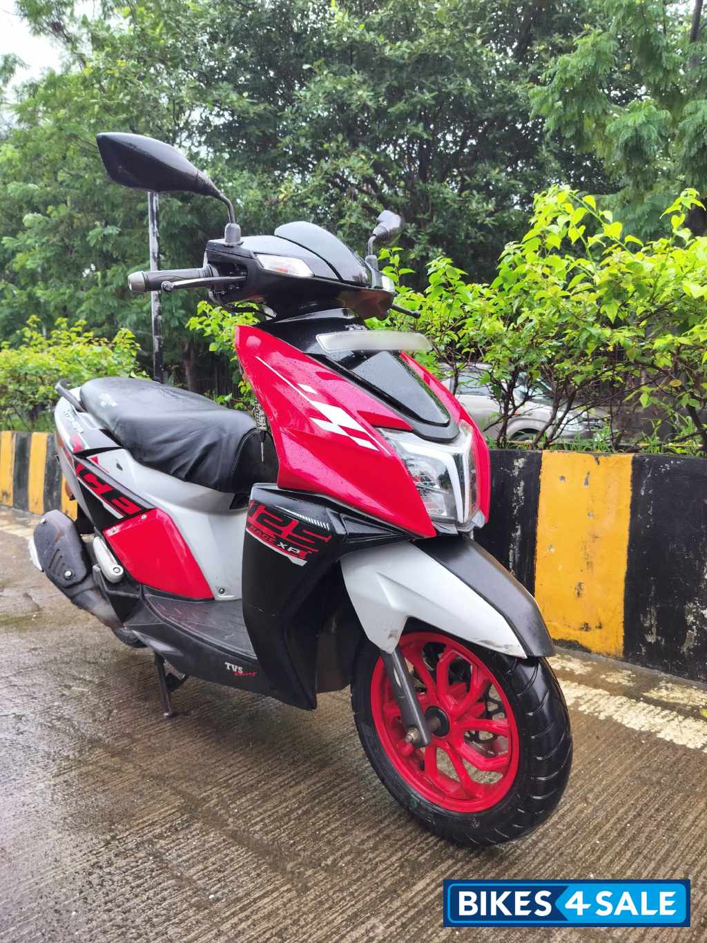 Red TVS NTORQ 125 Race XP Red TVS NTORQ 125 Race XP