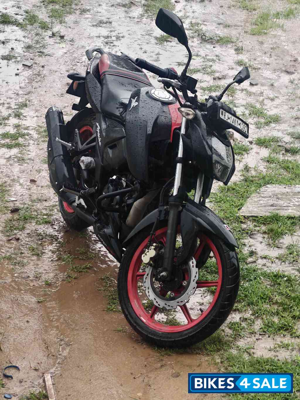 TVS Apache RTR 160 4V Special Edition