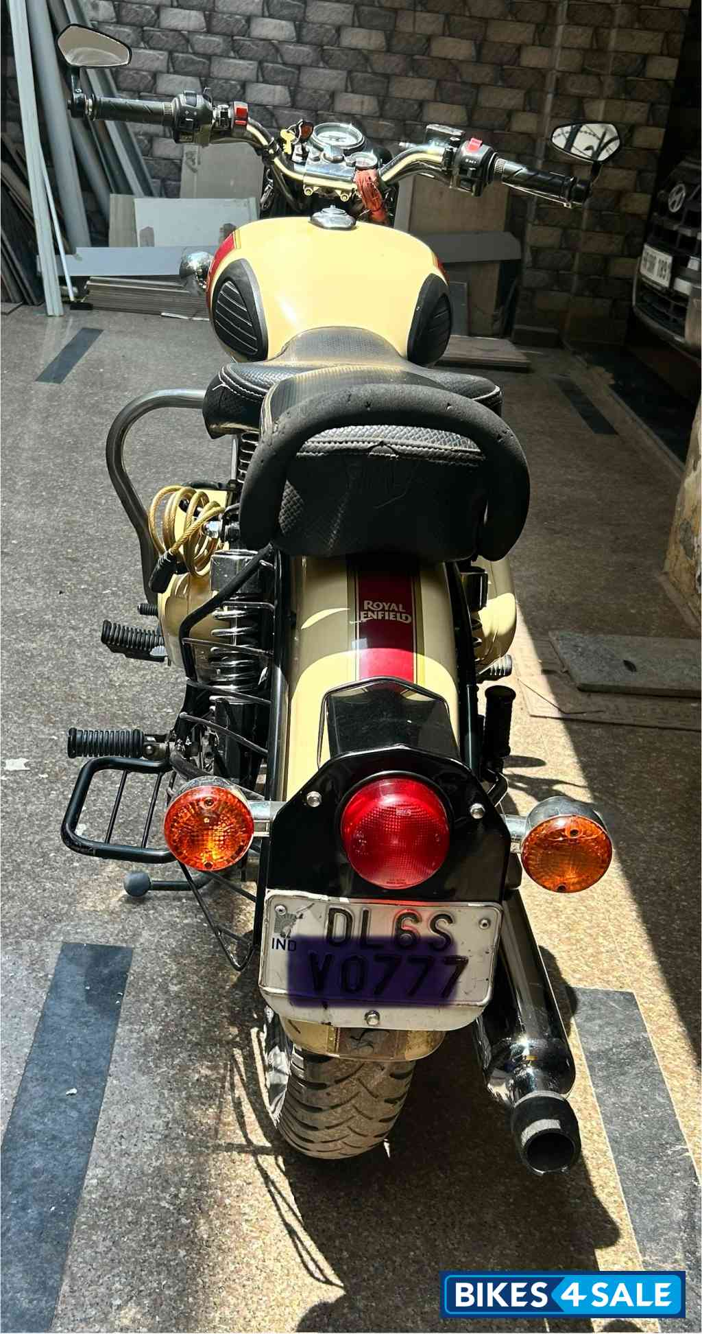 Royal Enfield Classic 500