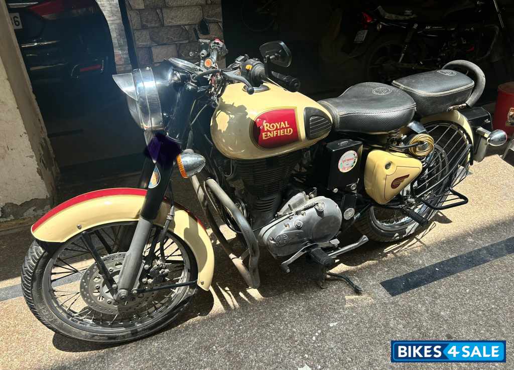 Royal Enfield Classic 500