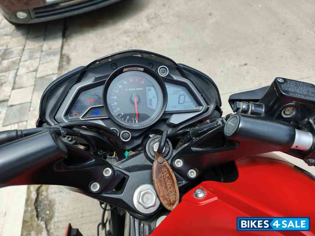 Red Bajaj Pulsar NS 125