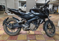 Black Bajaj Pulsar 200 NS