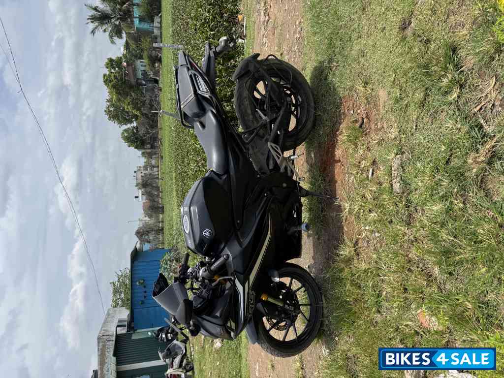 Yamaha R15 V4