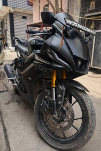 Dark Knight Yamaha R15 V4
