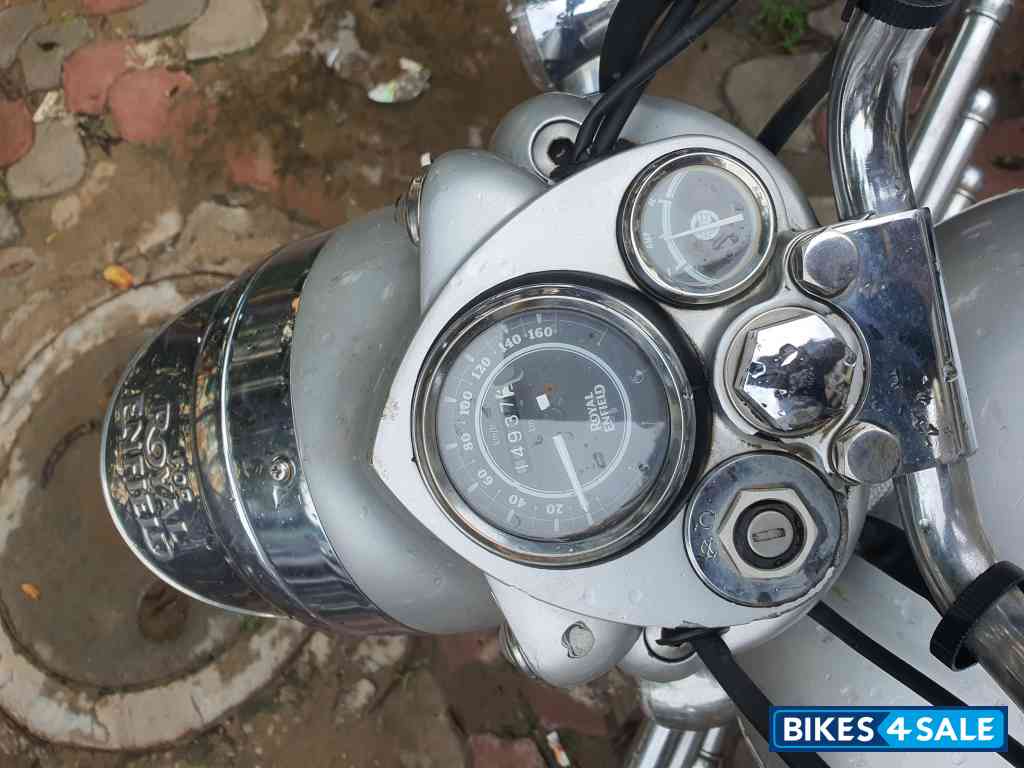 Silver Royal Enfield Bullet Electra Silver Royal Enfield Bullet Electra