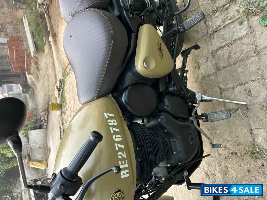 Desert Send (khaki) Royal Enfield Classic 350 Dual Channel BS6