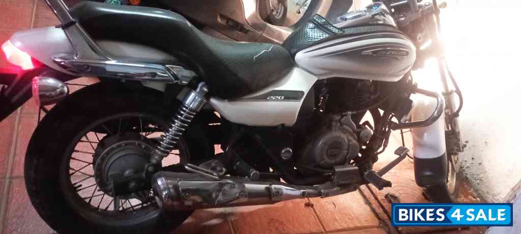 Bajaj Avenger Cruise 220 Bajaj Avenger Cruise 220