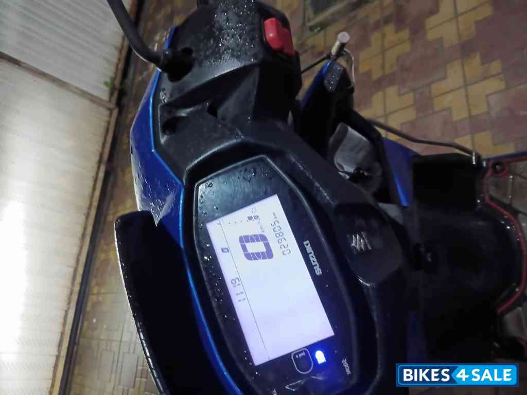 Suzuki Avenis 125 Ride Connect Edition