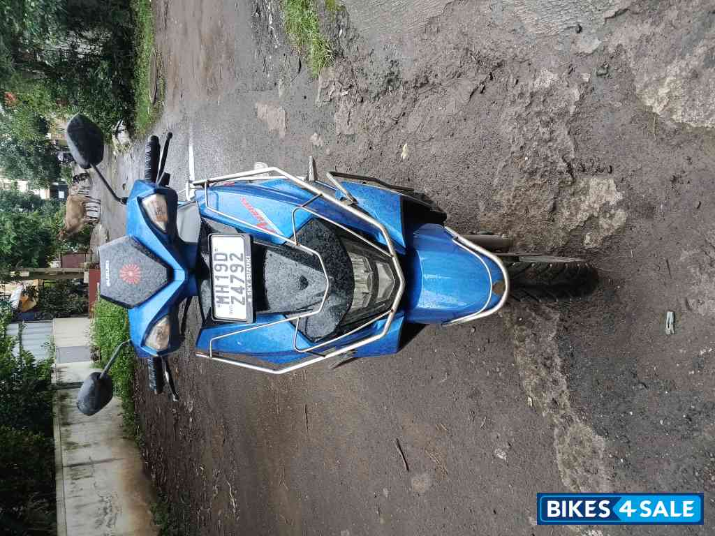 Suzuki Avenis 125 Ride Connect Edition