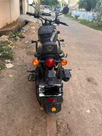 Royal Enfield Hunter 350 Metro