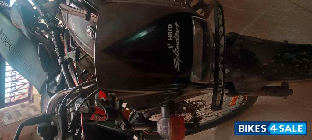 Black And Accent Hero Splendor Plus Black and Accent