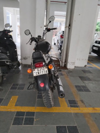 Black Royal Enfield Thunderbird 350