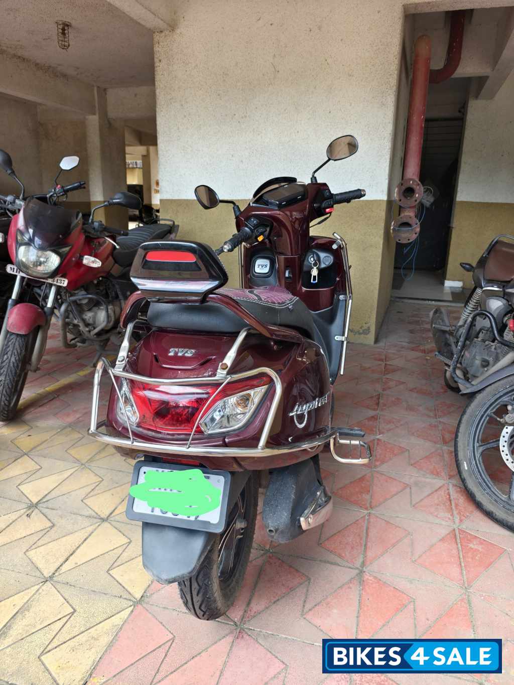 Maroon TVS Jupiter SmartXonnect Disc 2024