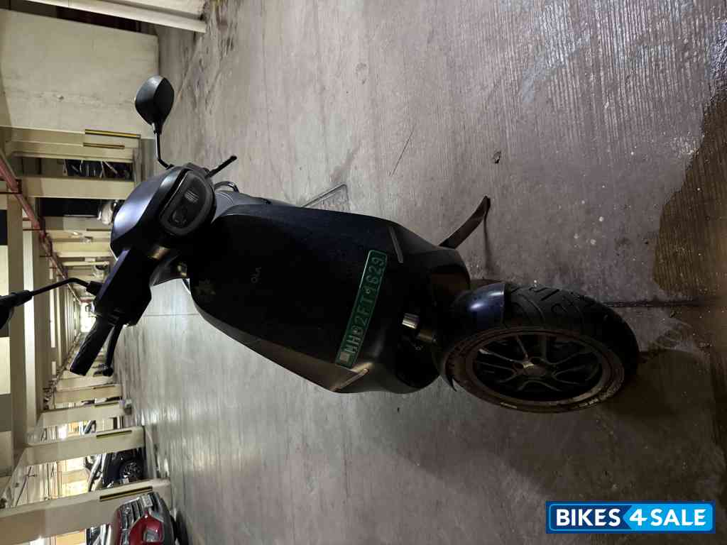 Midnight Blue Ola S1 Pro