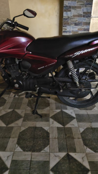 Maroon Honda Shine 125 Disc